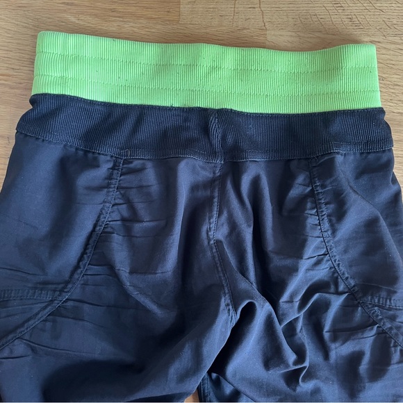 Warm up pants - Picture 6 of 9